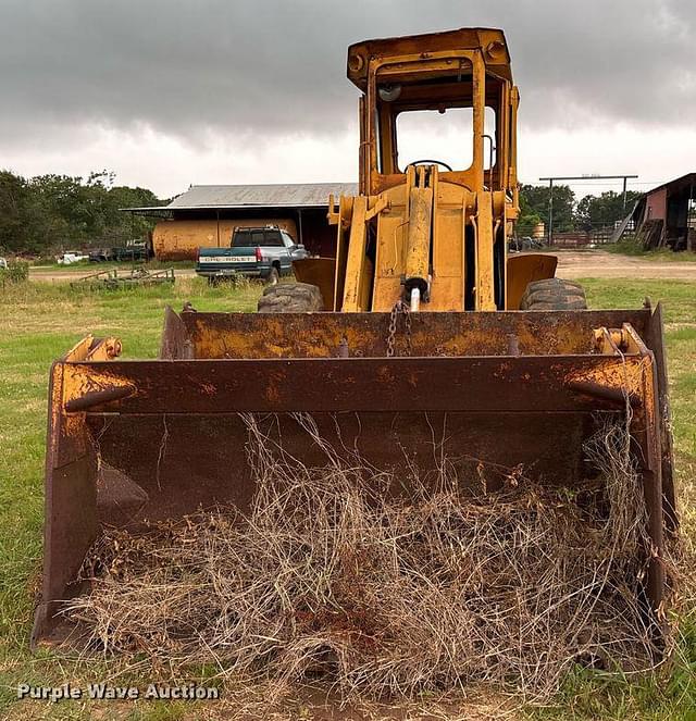 Image of John Deere 444 equipment image 1
