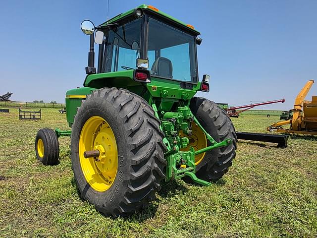 Image of John Deere 4630 equipment image 4