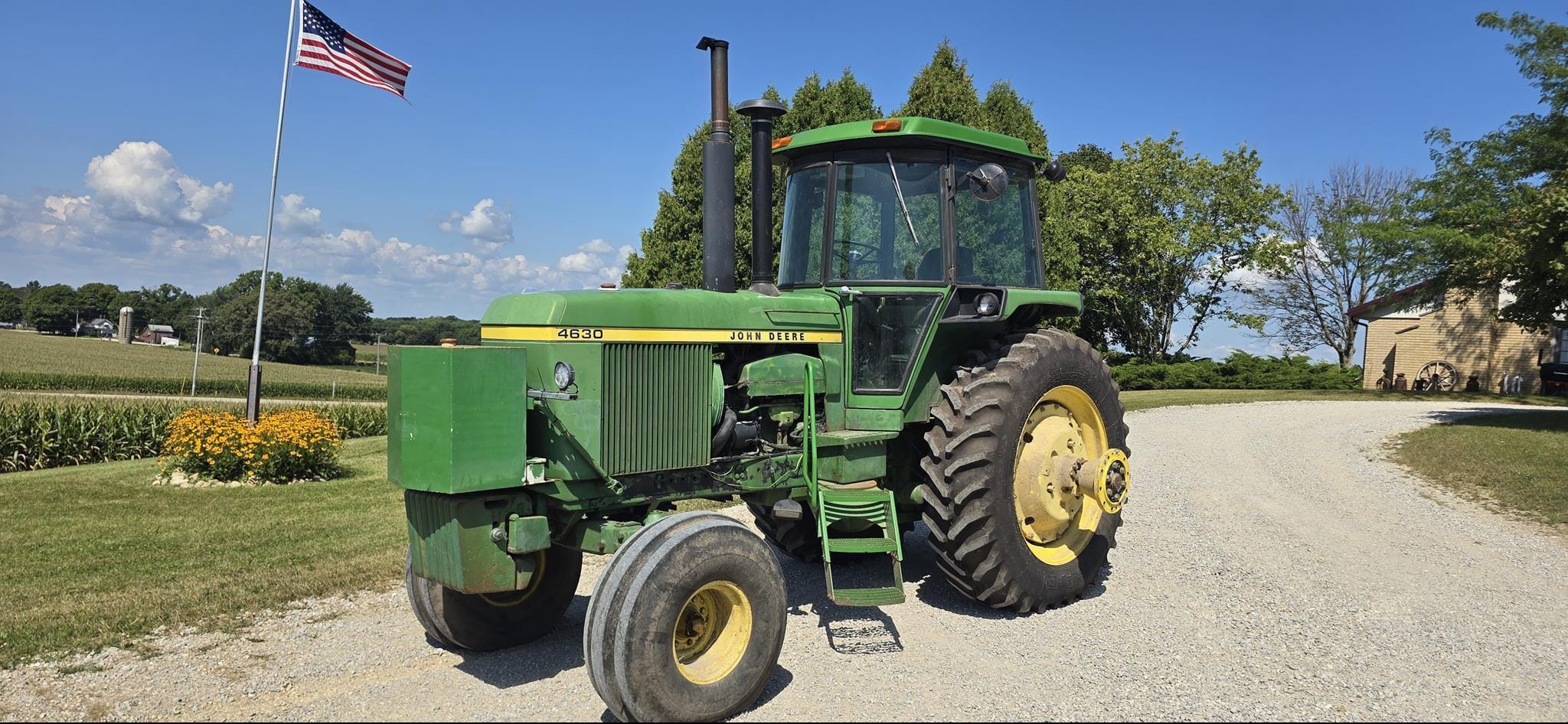 1977 John Deere 4630 Equipment Image0