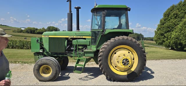 Image of John Deere 4630 equipment image 1