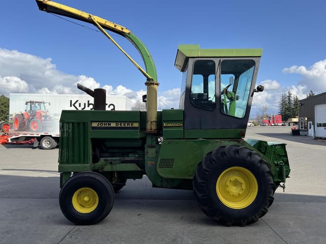 Image of John Deere 5460 equipment image 4