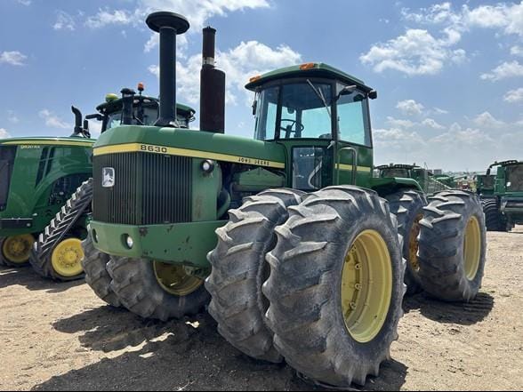 1977 John Deere 8630 Equipment Image0