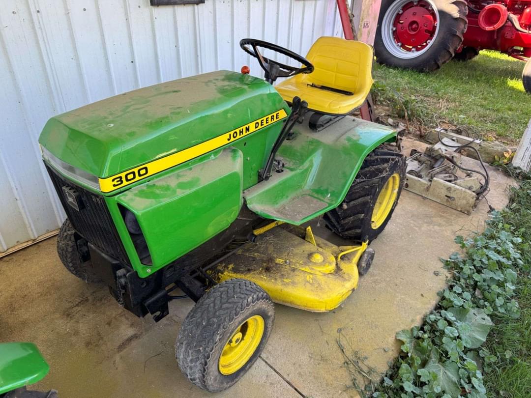 Image of John Deere 300 Primary image