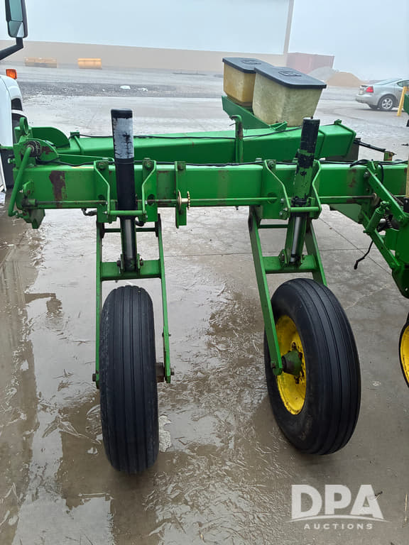 Image of John Deere P7000 equipment image 4