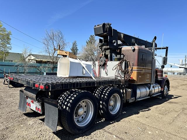 Image of Kenworth W900A equipment image 4