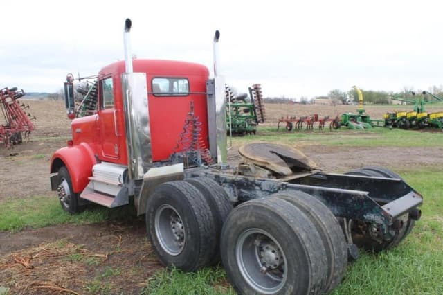 Image of Kenworth W900A equipment image 2