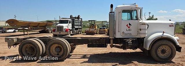 Image of Kenworth W900A equipment image 3