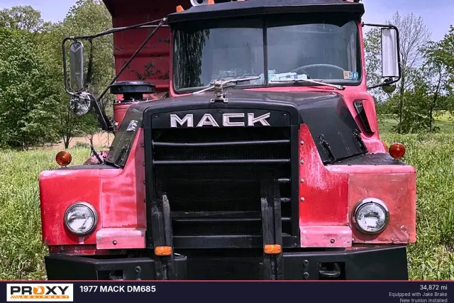 Image of Mack DM685 equipment image 2