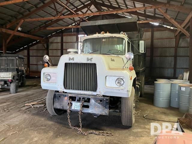 Image of Mack R-600 equipment image 1