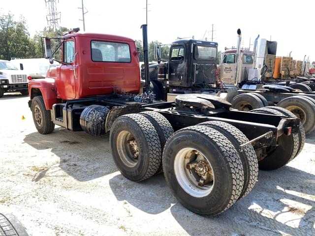 Image of Mack R686ST equipment image 1