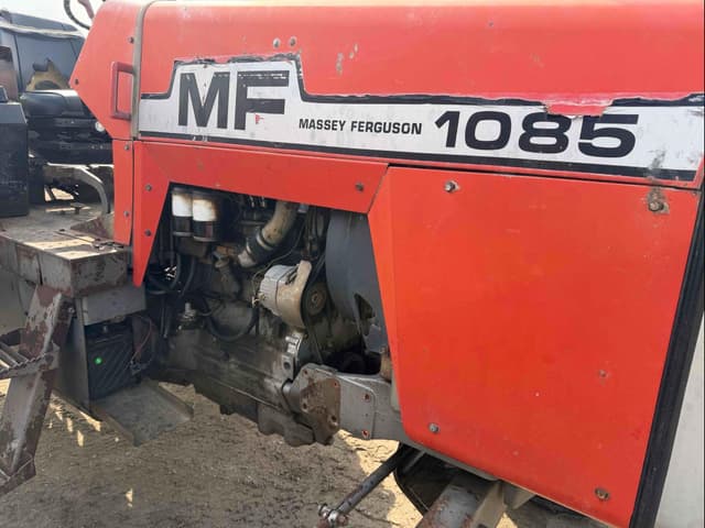 Image of Massey Ferguson 1085 equipment image 3