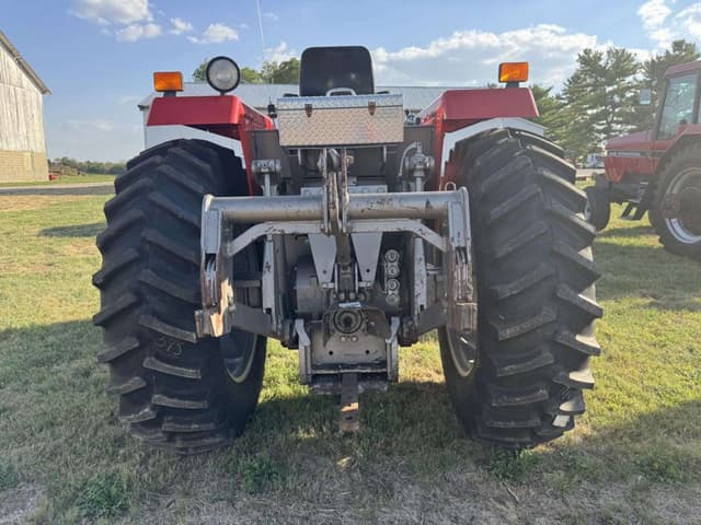 Image of Massey Ferguson 1135 equipment image 2