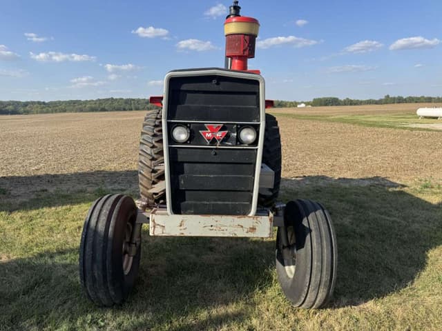 Image of Massey Ferguson 1135 equipment image 4