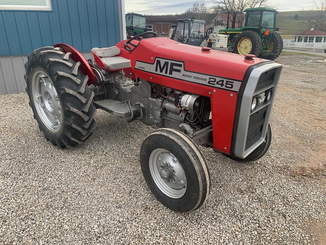 Image of Massey Ferguson 245 Primary image