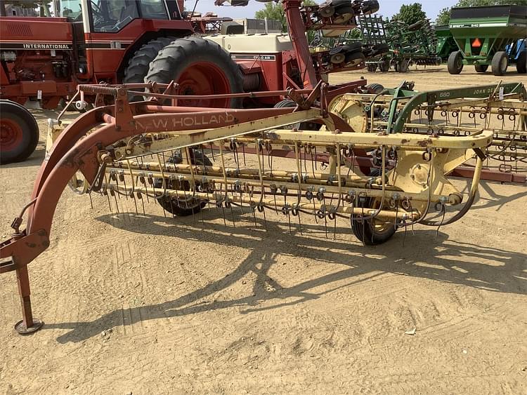 1977 New Holland 258 Equipment Image0