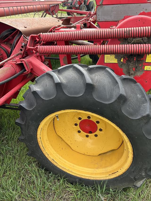 Image of Versatile 4000 equipment image 4