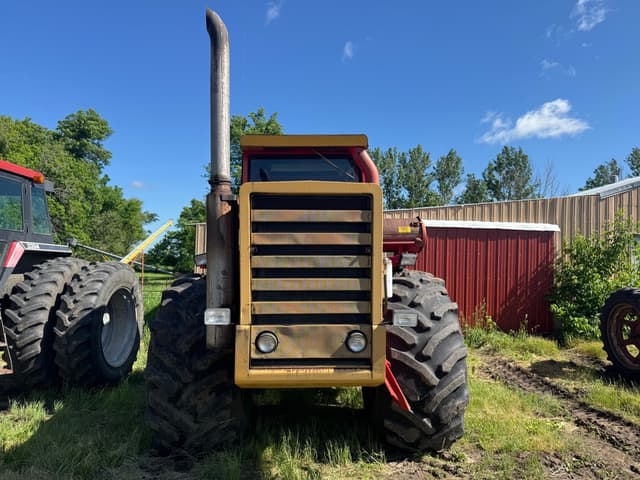 Image of Versatile 750 equipment image 2