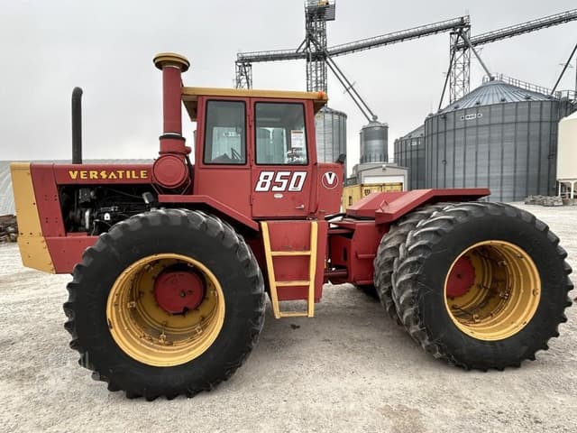 Image of Versatile 850 equipment image 2