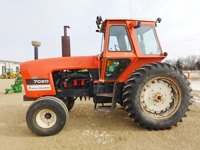 Image of Allis Chalmers 7020 equipment image 4
