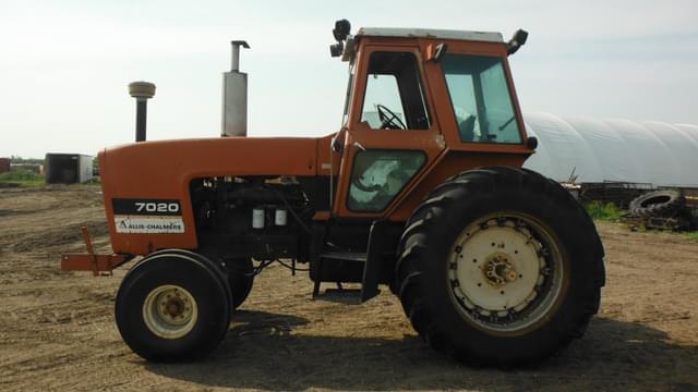 Image of Allis Chalmers 7020 equipment image 3