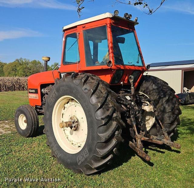 Image of Allis Chalmers 7045 equipment image 4