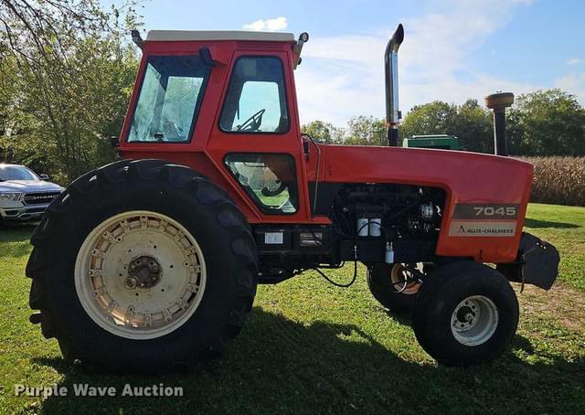 Image of Allis Chalmers 7045 equipment image 3