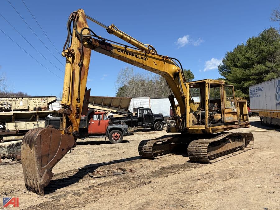 Image of Caterpillar 225LC Primary image