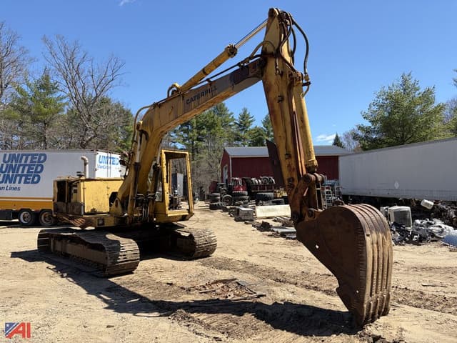 Image of Caterpillar 225LC equipment image 1