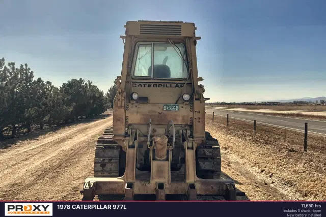 Image of Caterpillar 977L equipment image 3