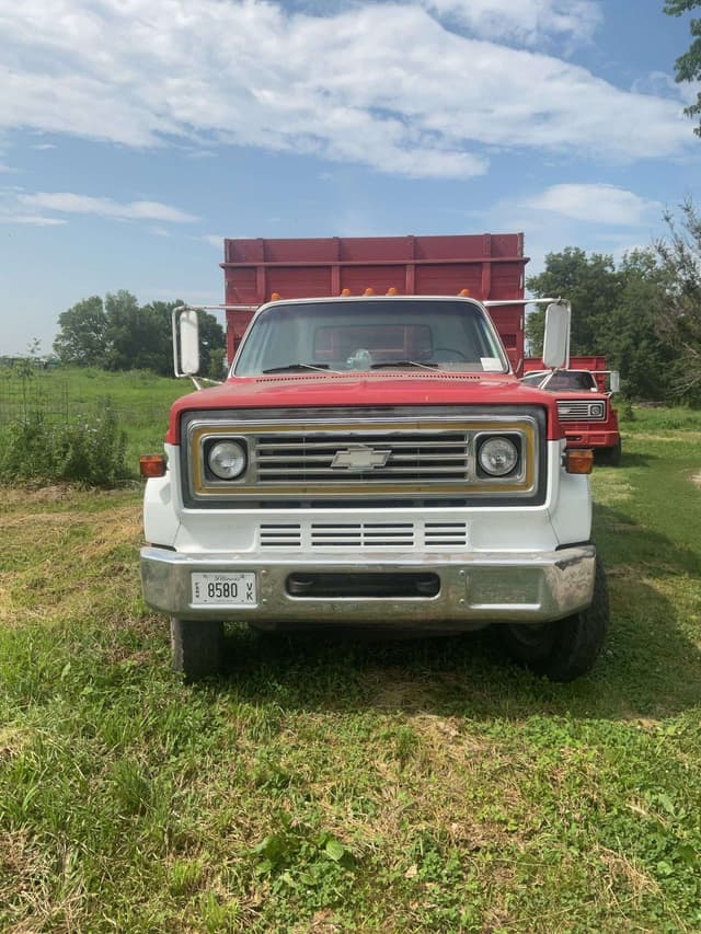 Image of Chevrolet C65 equipment image 1