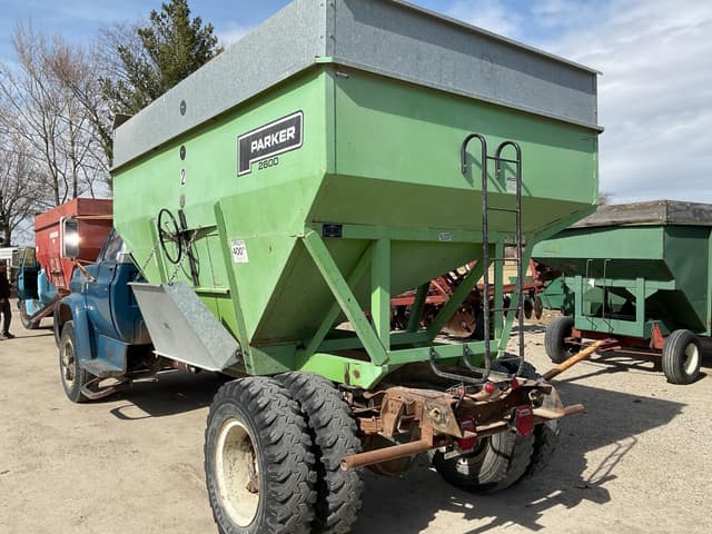 Image of Chevrolet C65 equipment image 4