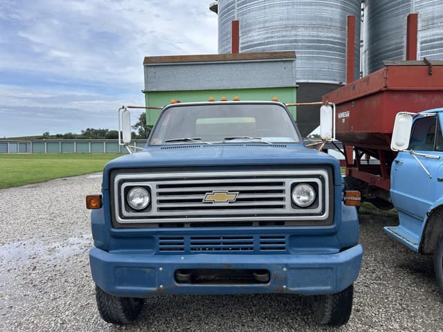 Image of Chevrolet C65 equipment image 2