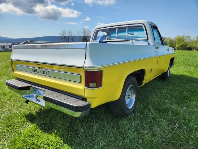 Image of Chevrolet Cheyenne 10 equipment image 4