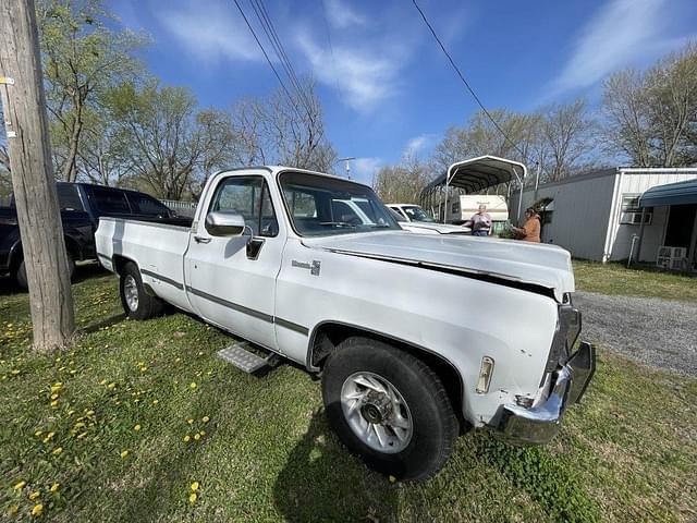 Image of Chevrolet 20 equipment image 2
