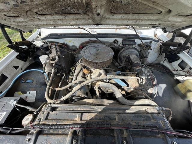 Image of Chevrolet 20 equipment image 1