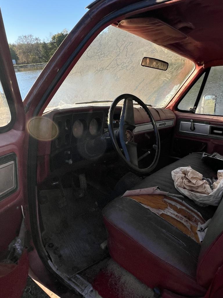 Image of Chevrolet C30 Image 1