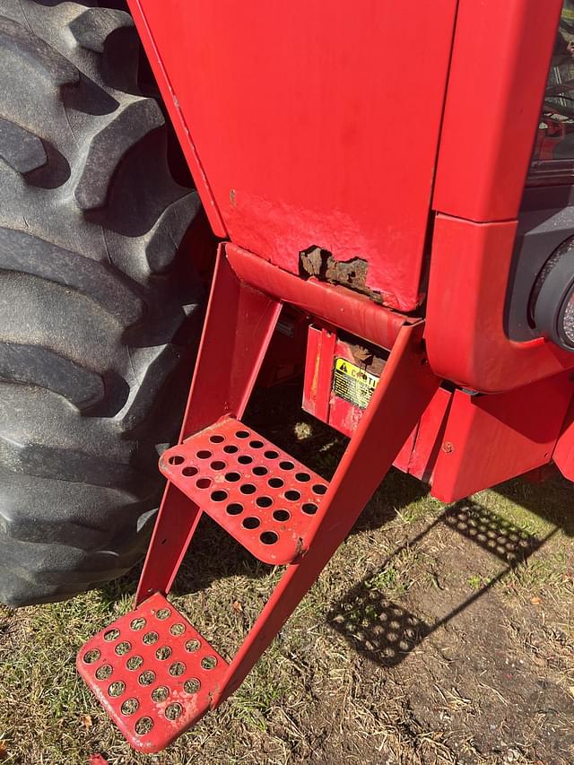 Image of International Harvester 1086 equipment image 3