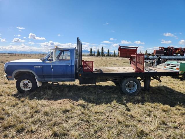 Image of Dodge Power Wagon 400 equipment image 1