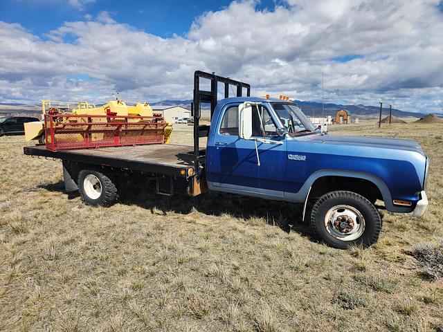 Image of Dodge Power Wagon 400 equipment image 2