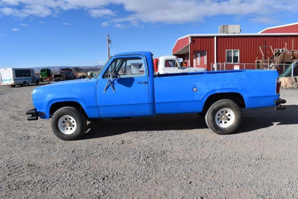 Main image Dodge W150