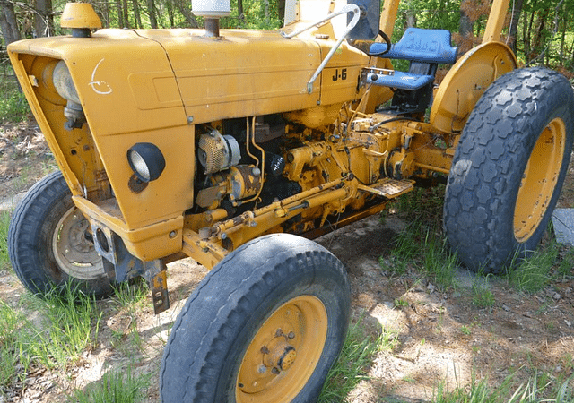 Image of Ford 335 equipment image 2