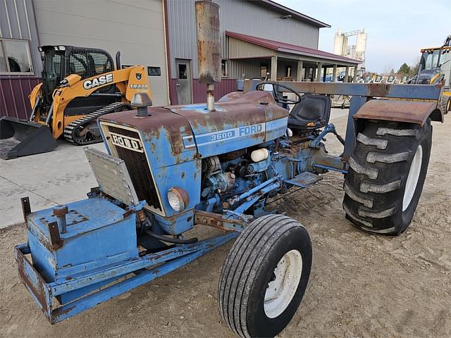 Image of Ford 3600 equipment image 1