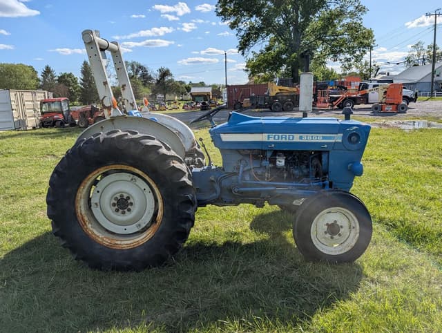 Image of Ford 3600 equipment image 3