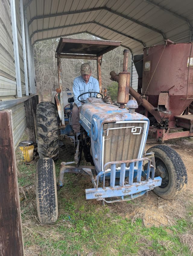 Image of Ford 4600 equipment image 1