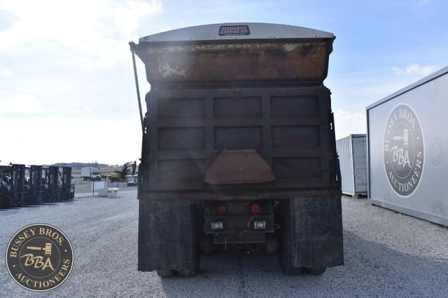 Image of Ford F-8000 equipment image 3