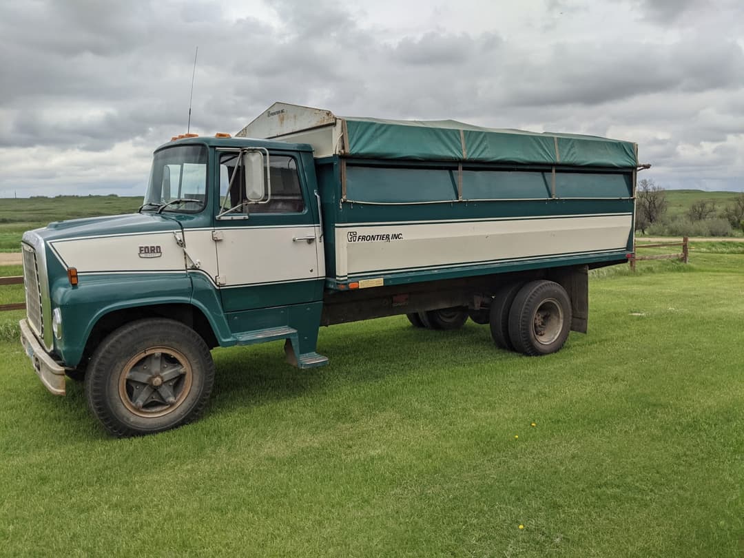 Image of Ford F-900 Primary image