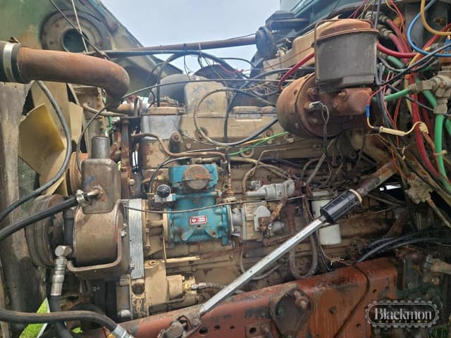 Image of Ford 9000 equipment image 1