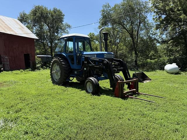 Image of Ford 9700 equipment image 2