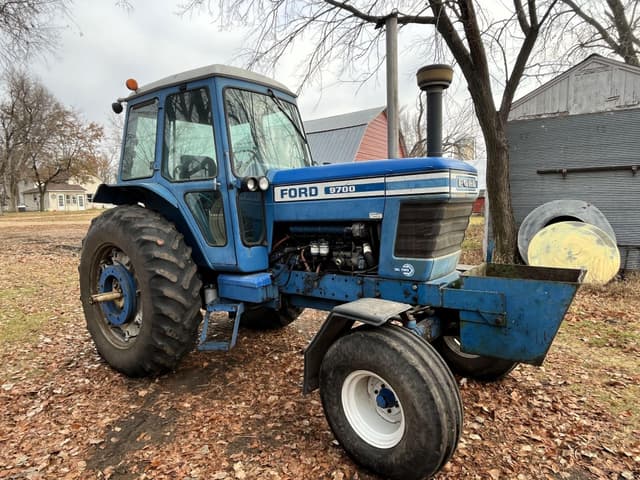 Image of Ford 9700 equipment image 3
