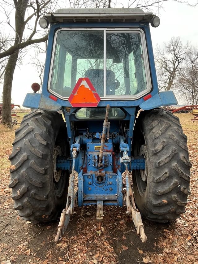 Image of Ford 9700 equipment image 2